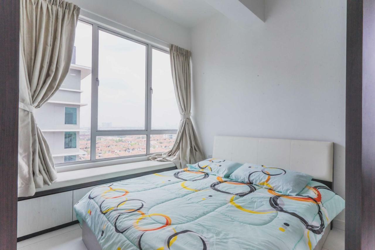 Shawn'S Akademic Suites Sky View B#11-27 Τζόχορ Μπάχρου Εξωτερικό φωτογραφία